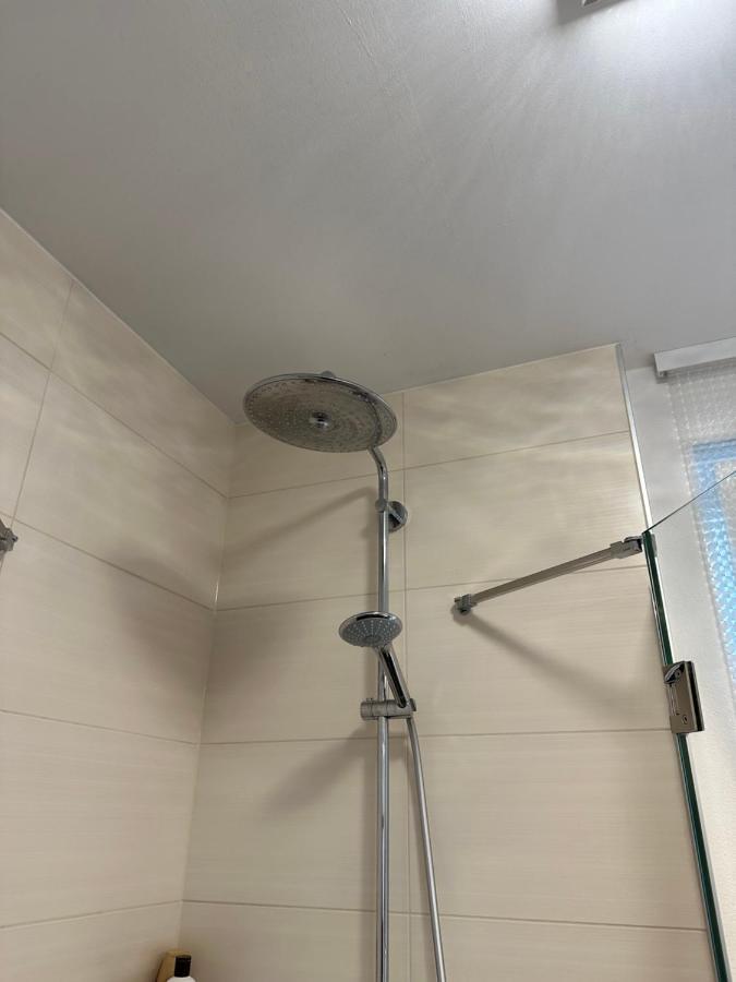 Traumhafte Haushaelfte Mit Kamin, Garten & Whirlpool Apartment Berlin Exterior photo